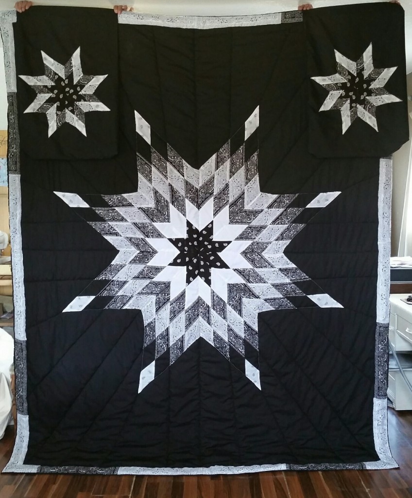 King - Size Bandana-style star blanket with matching pillow cases