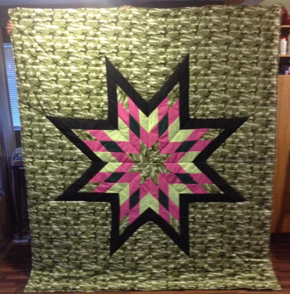 Green Camouflage Queen Star Blanket