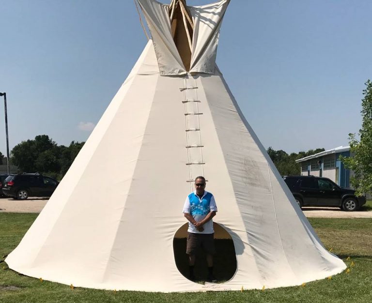 » Teepees (Tipi) and Teepee (Tipi)Poles Cree Star Gifts